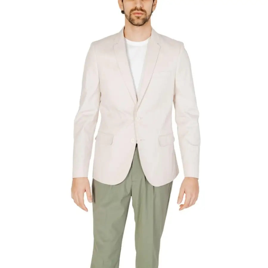 
                      
                        Antony Morato men blazer with man in white suit and green pants
                      
                    