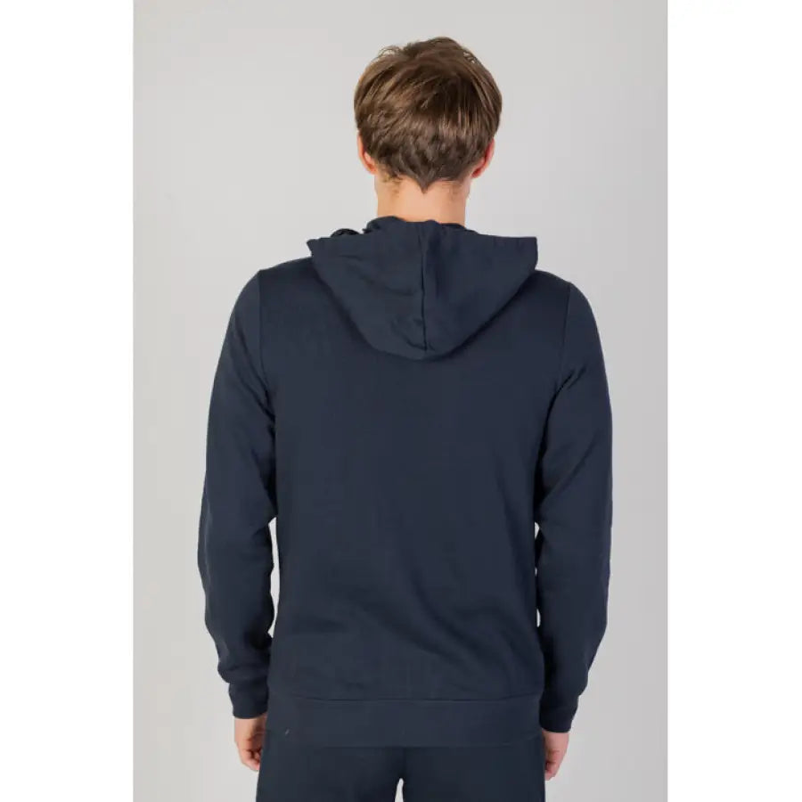 
                      
                        Emporio Armani men’s hoodie blending urban city fashion with The North Face glacier zip
                      
                    
